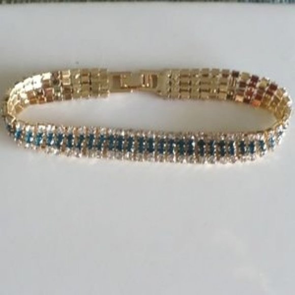 ❤️ NEW Blue & Clear Rhinestone 4 Strand Bracelet - Picture 2 of 6